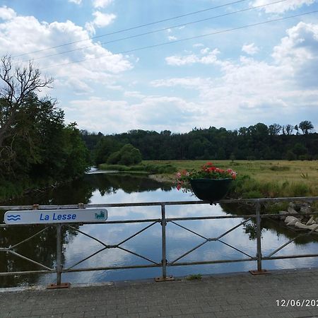 Gite Rural 3 Epis "Aux Pieds Des Ar'Den" - Chambre 1 Isolee Et Chambre 2 Dans Hall De Nuit - 34 Rue Du Chateau A 5564 Wanlin - 4 Adultes Et 2 Enfants Уйе Экстерьер фото