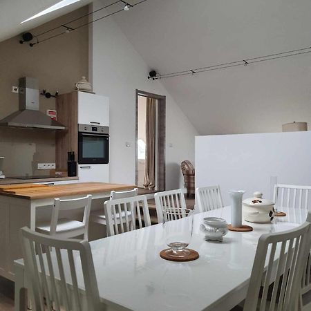 Gite Rural 3 Epis "Aux Pieds Des Ar'Den" - Chambre 1 Isolee Et Chambre 2 Dans Hall De Nuit - 34 Rue Du Chateau A 5564 Wanlin - 4 Adultes Et 2 Enfants Уйе Экстерьер фото
